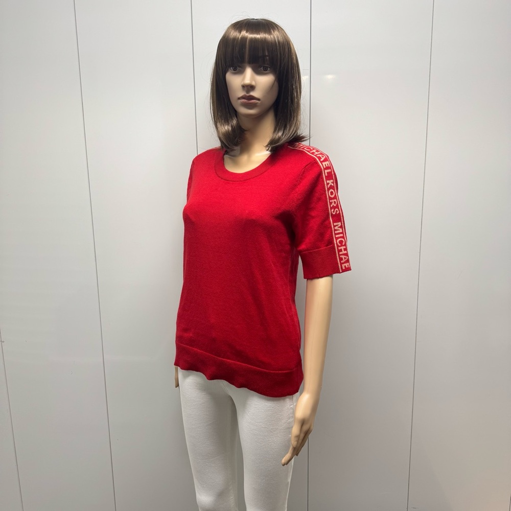 ♥️SUPER SALE MIKEY LOGO SLEEVE SWEATER